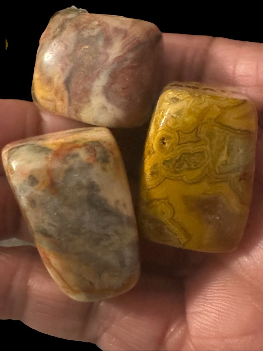 Crazy Lace Agate Crystal Tumble (1)